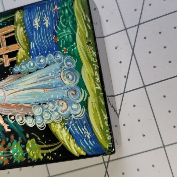 Russian Lacquer Playing Card or Cigarette Box & Stand Artist Signed Vintage - Picture 7 of 11